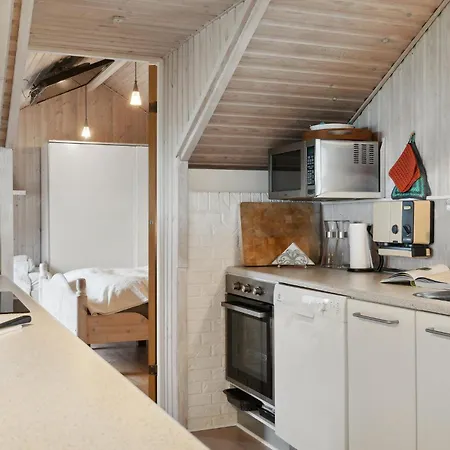 3 Bedroom Cozy In Logstor Prázdninový dům Løgsted